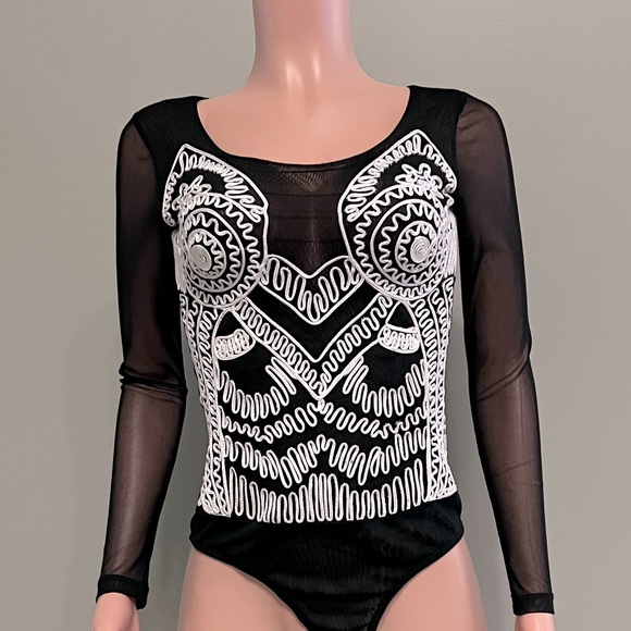 Nite and Day Bodysuit. Very Classy, but Sexy!  Size S. Great Fit! - Picture 1 of 4